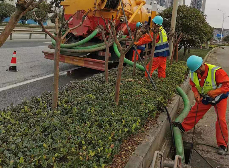 石河镇市政管道清淤