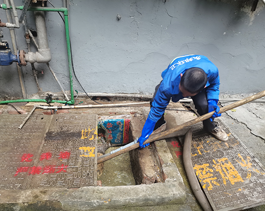石河镇清掏化粪池